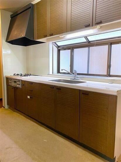 松山市古三津１丁目の中古一戸建て