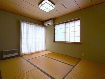 松山市古三津１丁目の中古一戸建て