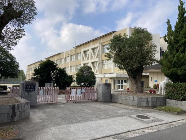 今治市蒼社町1丁目の土地(今治市立日吉中学校)