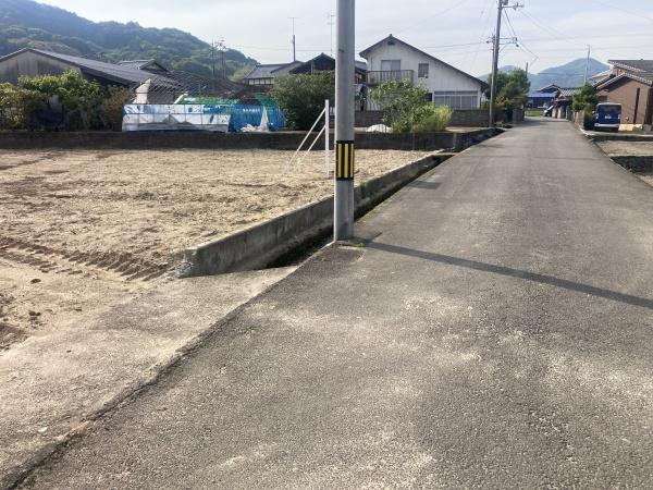 西条市上市の土地