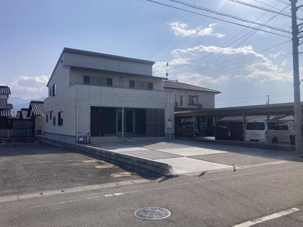 新居浜市新須賀町１丁目の中古一戸建て
