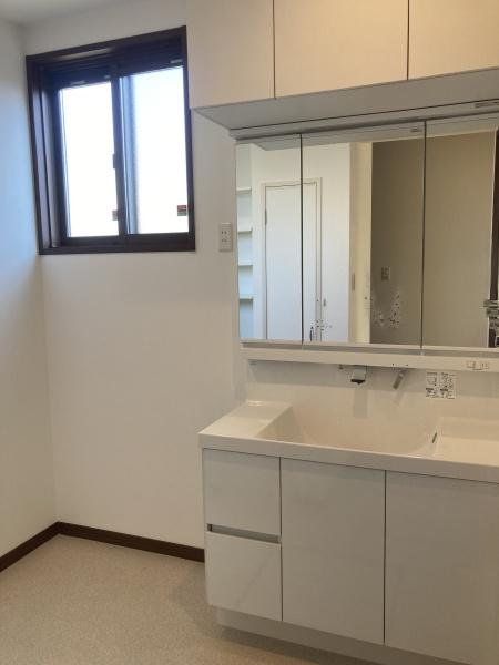 新居浜市新須賀町１丁目の中古一戸建て