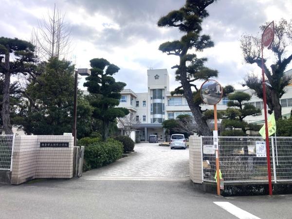 西条市周布の土地(西条市立周布小学校)