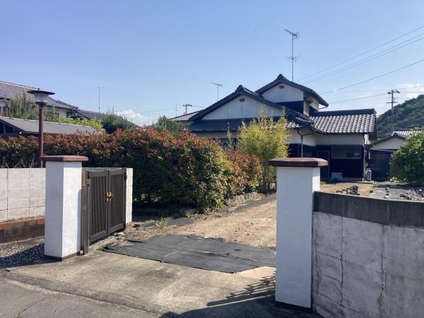 西条市河原津中古住宅