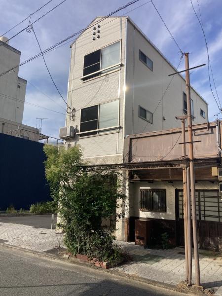 今治市共栄町4丁目　店舗付中古住宅
