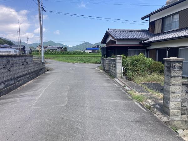 西条市上市の土地