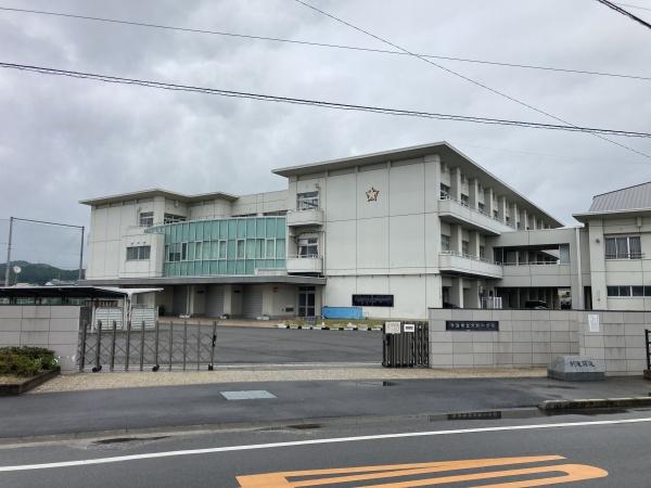 今治市大西町別府の土地(大西中学校)