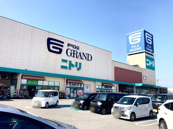 西条市朔日市の中古一戸建て(フジグラン西条)