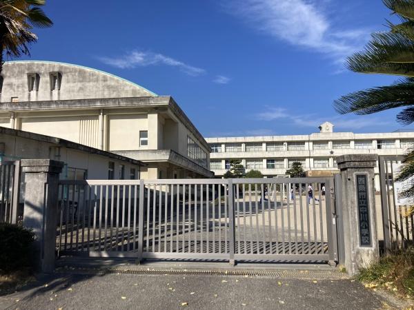 西条市丹原町関屋の土地(西条市立中川小学校)