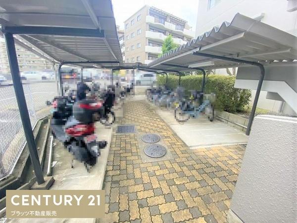 ハイロイヤル緑地公園Ｂ棟