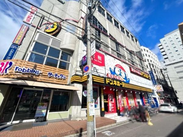 プレサンス江坂ベルフィーヌ(ドン・キホーテ江坂店)