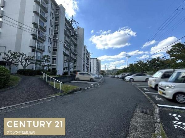 箕面粟生第四住宅４号棟