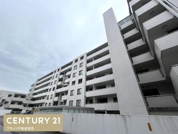 ルネブラン・クール北千里古江台