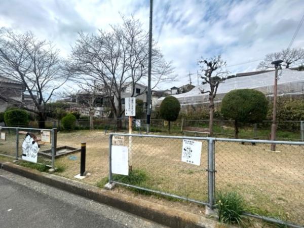 柏原市田辺2丁目の中古一戸建て(春日台すずらん公園)
