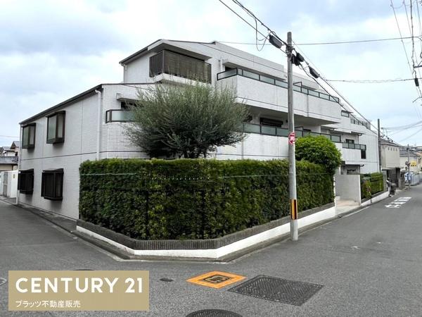 ファミール豊中千里園