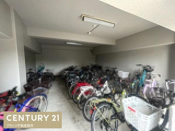 緑地東ロイヤルマンション