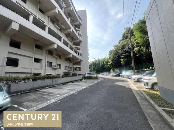 豊中野畑団地　参号棟