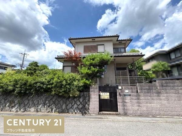 生駒市あすか野南３丁目の中古一戸建