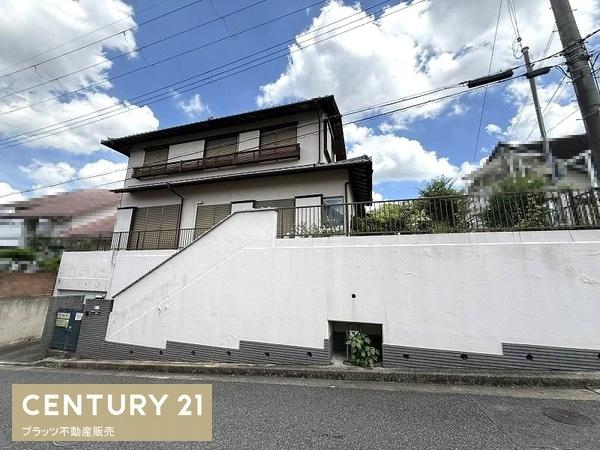 生駒市小明町の中古一戸建て