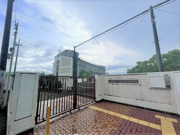 蛍ヶ池スカイハイツ(豊中市立第十八中学校)