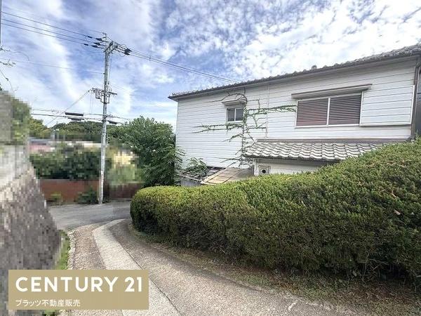 枚方市尊延寺５丁目の中古一戸建て