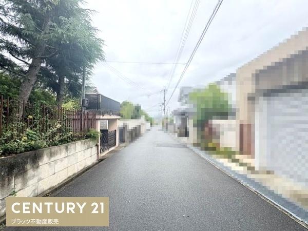 奈良市登美ヶ丘５丁目の土地