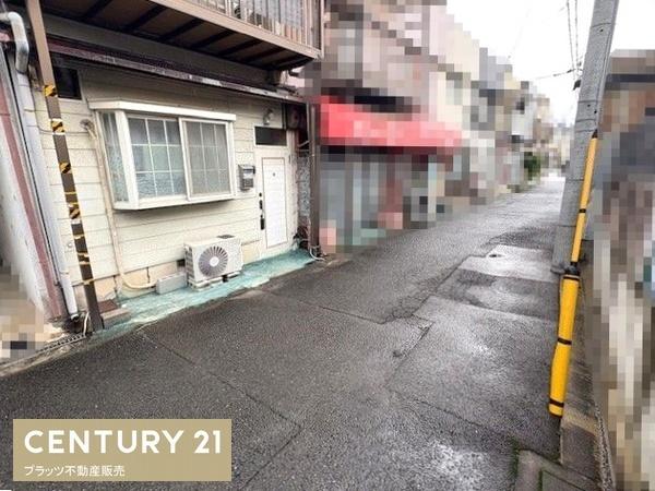 守口市八雲北町1丁目の中古一戸建て(前面道路含む現地写真)