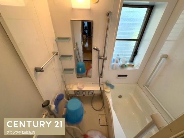 三田市対中町の中古一戸建て(バス)