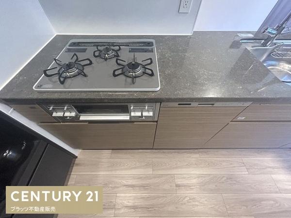 プレミスト江坂(キッチン)