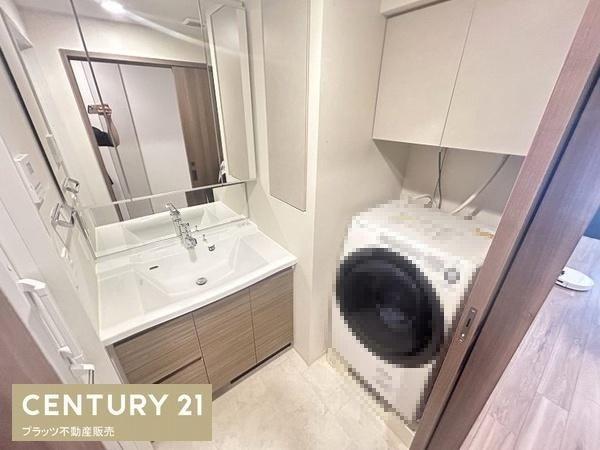 プレミスト江坂(洗面台・洗面所)