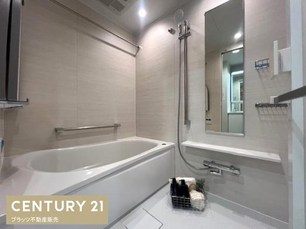 レイセニット江坂