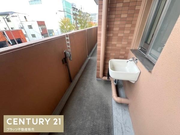 レイセニット江坂