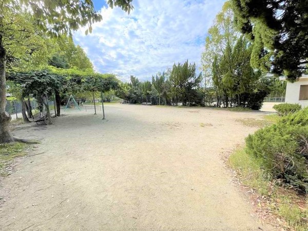 コンドミニアム千里中央(杉谷公園)