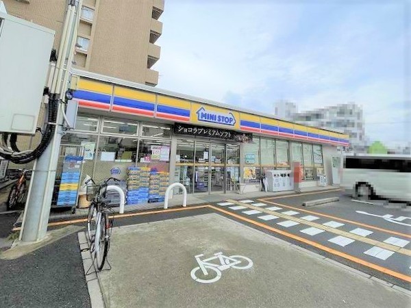 コーポ清Ｂ棟(ミニストップ吹田南金田店)