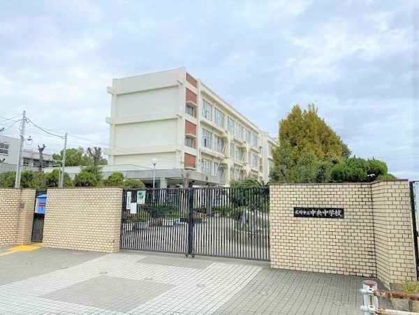 尼崎市西難波町１丁目の中古一戸建て(尼崎市立中央中学校)
