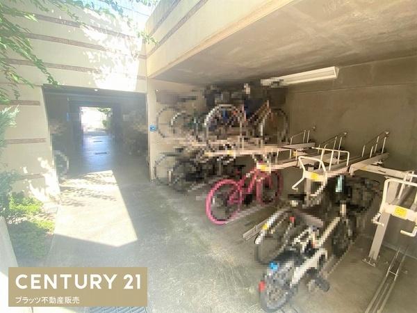 パレ千里壱号棟