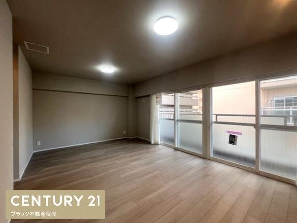 ファミリーコーポ緑地公園