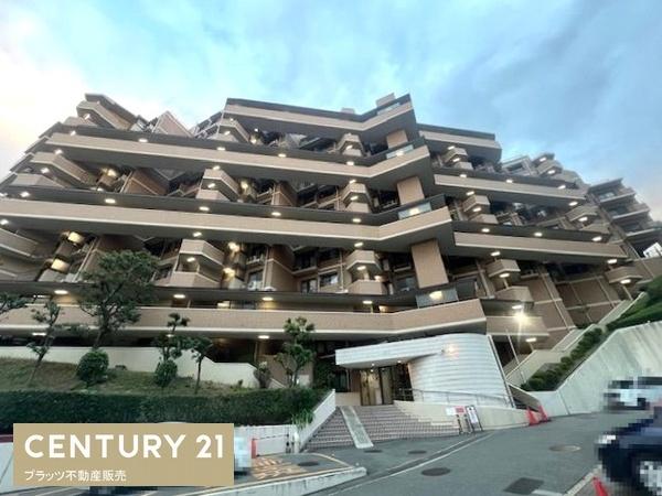 インペリアル千里青葉丘