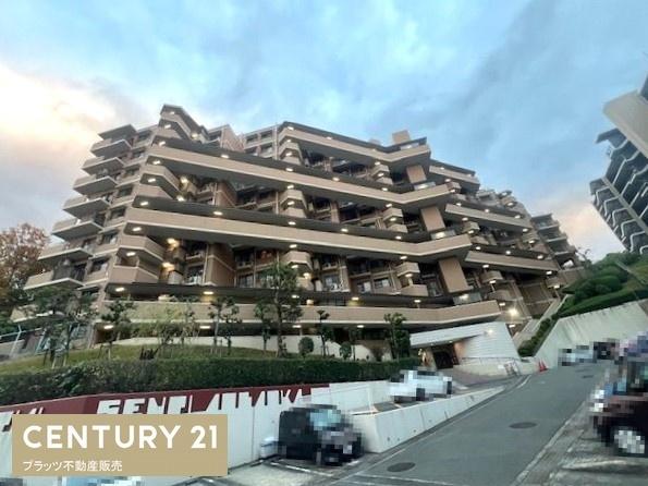 インペリアル千里青葉丘