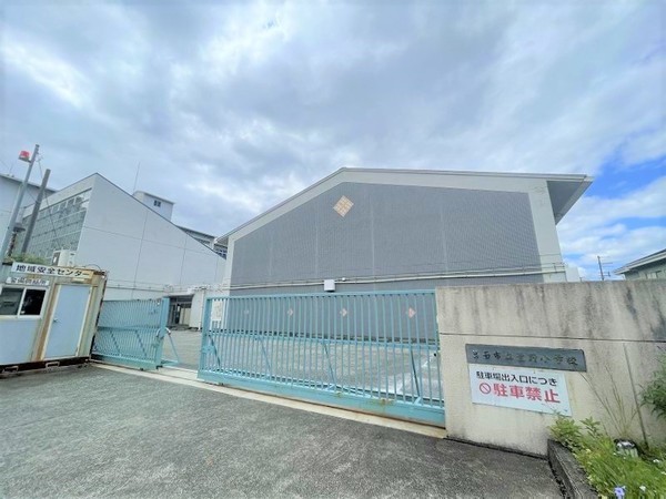 ＯＴＣ第１ハイツ(箕面市立萱野小学校)