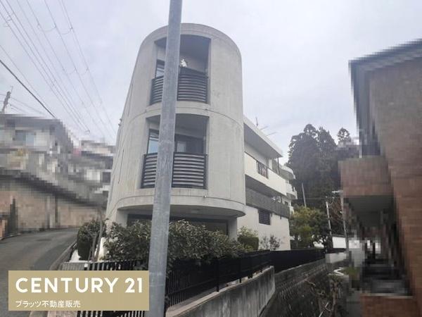 箕面市箕面８丁目の中古一戸建て