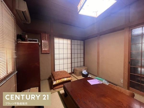 川西市平野２丁目の中古一戸建