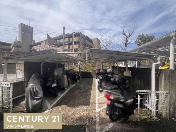 サンロイヤル池田バードヒルズ参号館