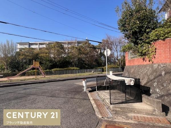 神戸市北区唐櫃台４丁目の土地