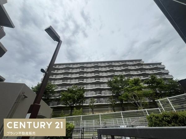 ハイロイヤル緑地公園A棟