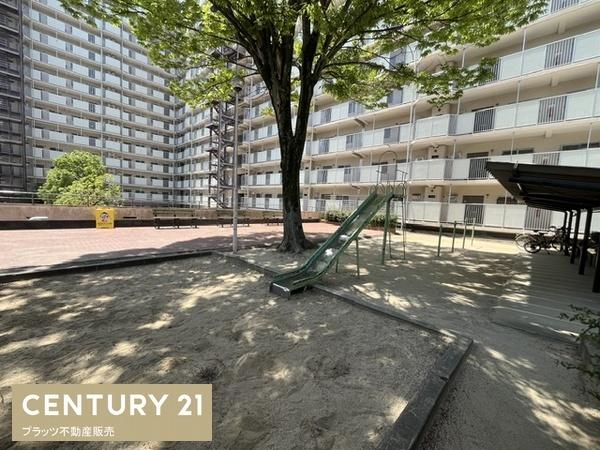 日商岩井緑地公園マンション