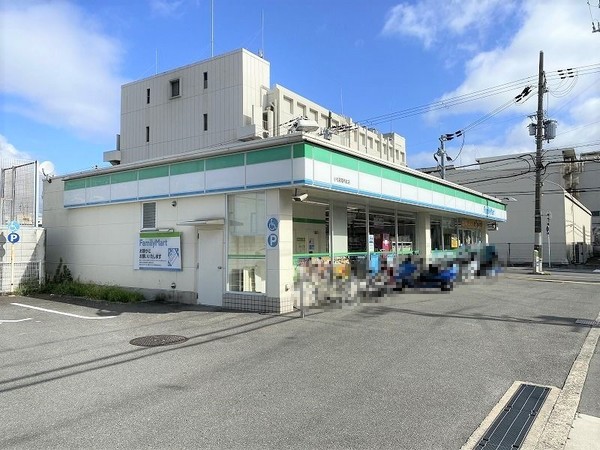 吹田市内本町３丁目の中古一戸建て(ファミリーマート小松変電所前店)