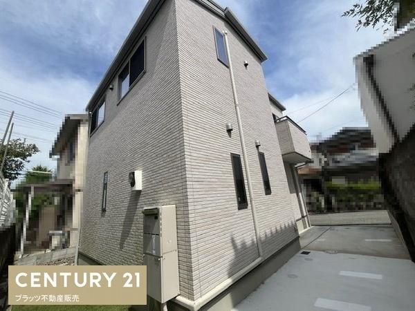 箕面市粟生新家３丁目の中古一戸建て