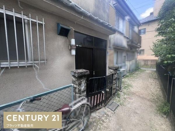 吹田市東御旅町の中古一戸建て