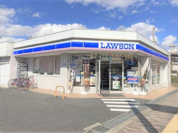 エステムコート吹田片山公園フローラ(ローソン吹田片山2丁目店)